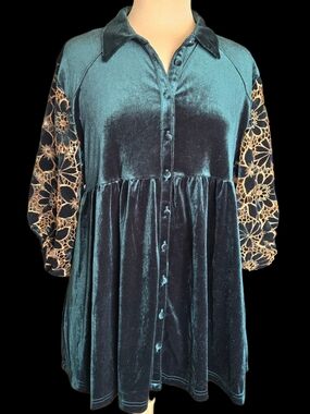 Umgee Teal Velvet Button-Front Tunic with Crochet Lace Sleeves